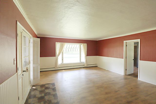 825 E River Road, Flushing, MI 48433