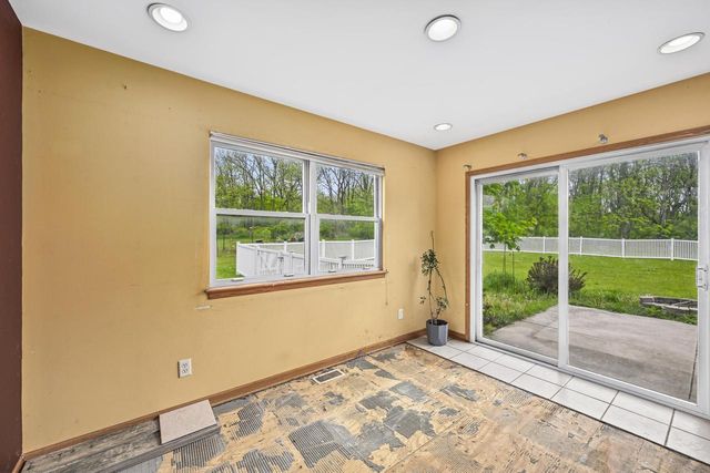 W3764 Deer DRIVE N, Lake Geneva, WI 53147