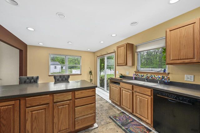 W3764 Deer DRIVE N, Lake Geneva, WI 53147
