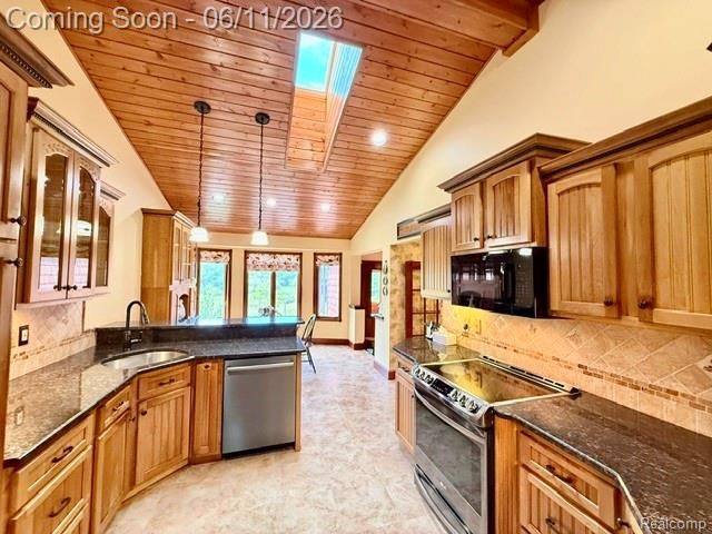 4897 Curtiss Drive, Lapeer, MI 48446