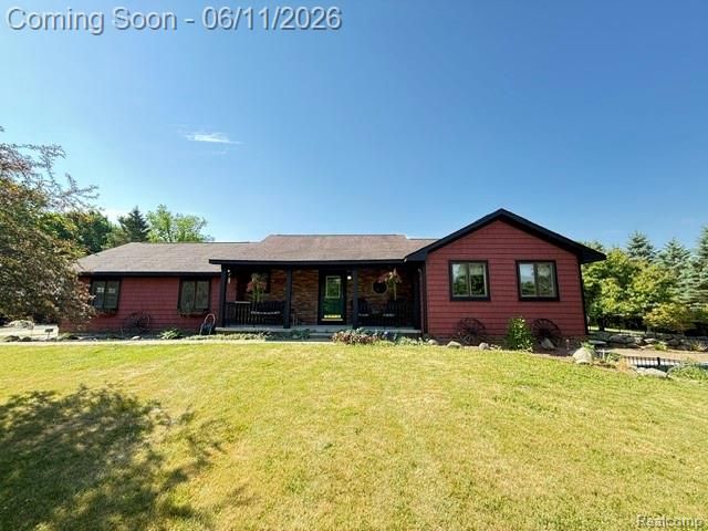 4897 Curtiss Drive, Lapeer, MI 48446