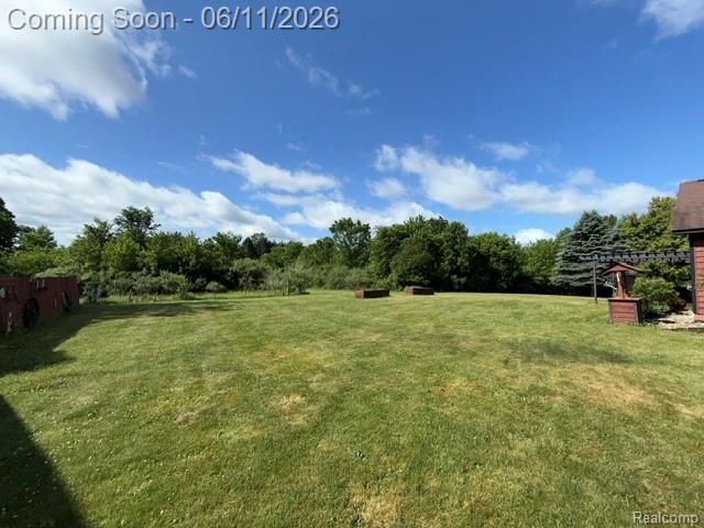 4897 Curtiss Drive, Lapeer, MI 48446