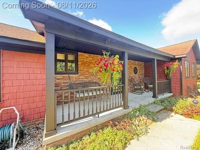 4897 Curtiss Drive, Lapeer, MI 48446