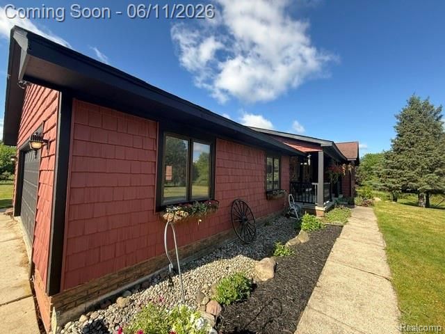 4897 Curtiss Drive, Lapeer, MI 48446