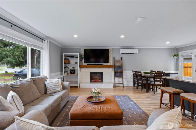 20327 Revilo Drive, Burlington, WA 98233