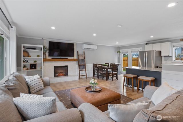 20327 Revilo Drive, Burlington, WA 98233