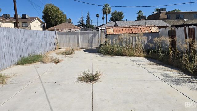 1812 Orange Street, Bakersfield, CA 93304