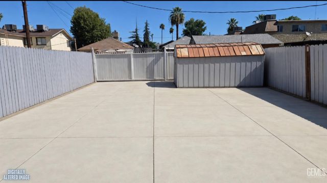 1812 Orange Street, Bakersfield, CA 93304