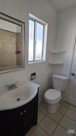 1812 Orange Street, Bakersfield, CA 93304
