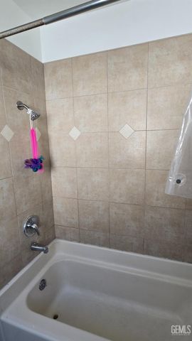 1812 Orange Street, Bakersfield, CA 93304