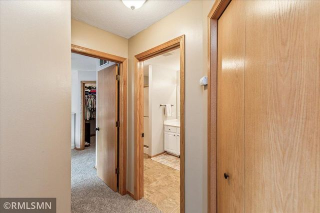 1365 S Trail Drive, Faribault, MN 55021