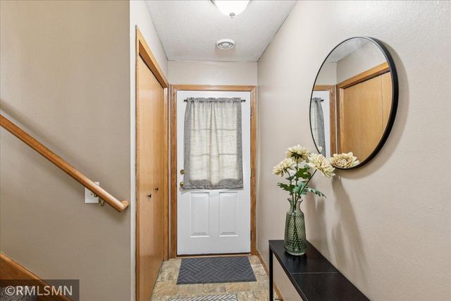 1365 S Trail Drive, Faribault, MN 55021