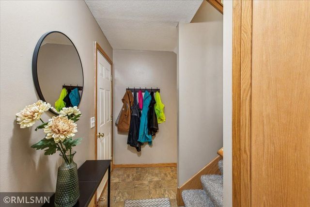 1365 S Trail Drive, Faribault, MN 55021