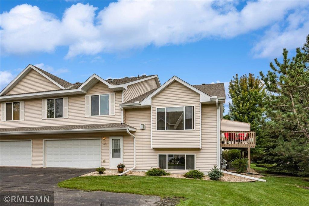 1365 S Trail Drive, Faribault, MN 55021