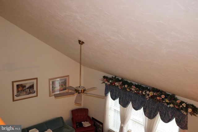 505 BASEHOAR SCHOOL RD, Littlestown, PA 17340