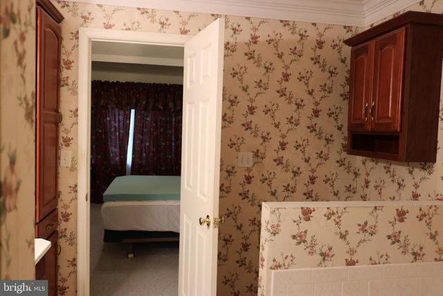 505 BASEHOAR SCHOOL RD, Littlestown, PA 17340