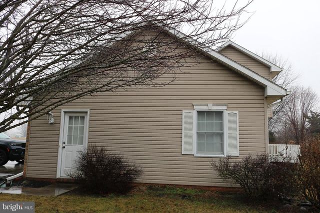 505 BASEHOAR SCHOOL RD, Littlestown, PA 17340