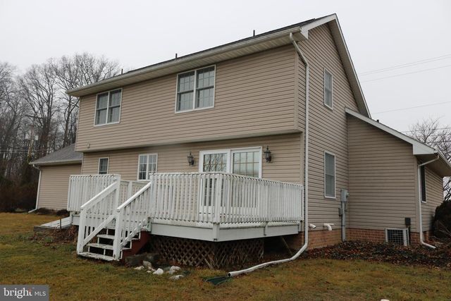 505 BASEHOAR SCHOOL RD, Littlestown, PA 17340