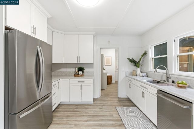 2142 Grant St, Concord, CA 94520