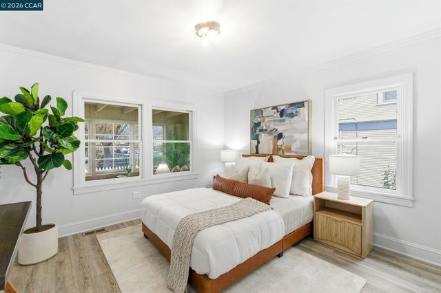 2142 Grant St, Concord, CA 94520