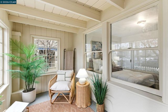 2142 Grant St, Concord, CA 94520