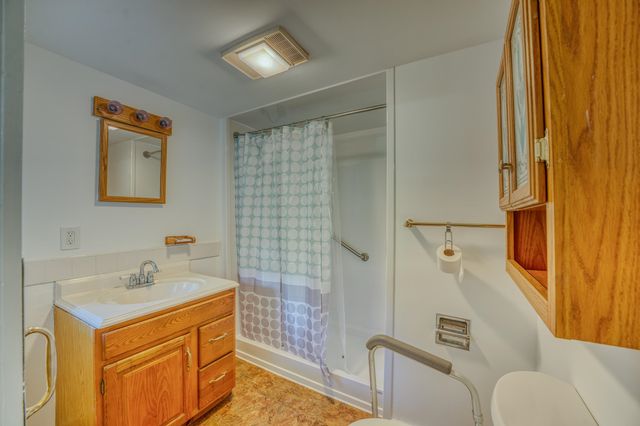 921 Old Waterford Road, Littleton, NH 03561