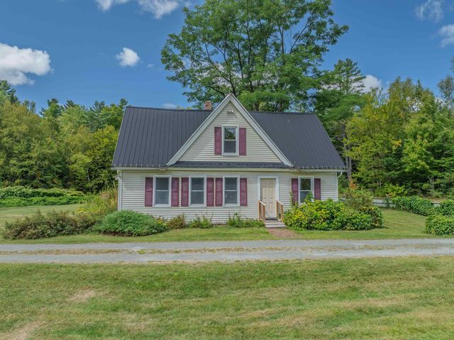 921 Old Waterford Road, Littleton, NH 03561