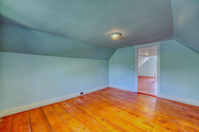 921 Old Waterford Road, Littleton, NH 03561