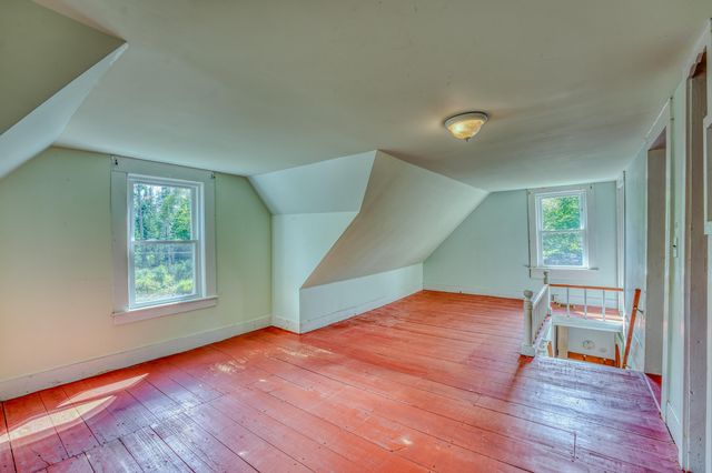 921 Old Waterford Road, Littleton, NH 03561