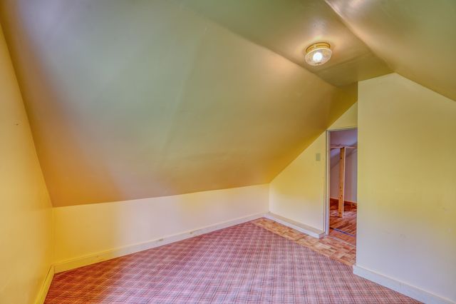 921 Old Waterford Road, Littleton, NH 03561