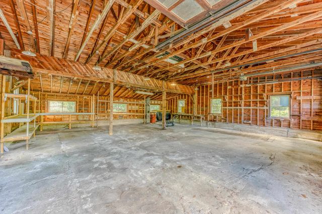 921 Old Waterford Road, Littleton, NH 03561