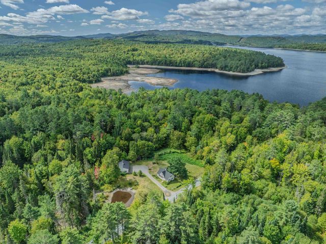 921 Old Waterford Road, Littleton, NH 03561