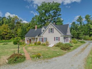 921 Old Waterford Road, Littleton, NH 03561