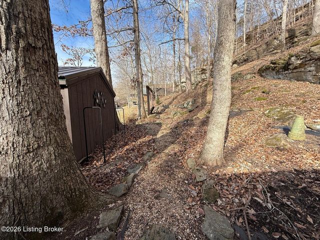 572 Out Post Rd, Leitchfield, KY 42754