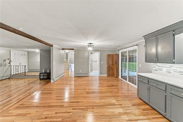 242 Anan Wade Road, Glocester, RI 02857