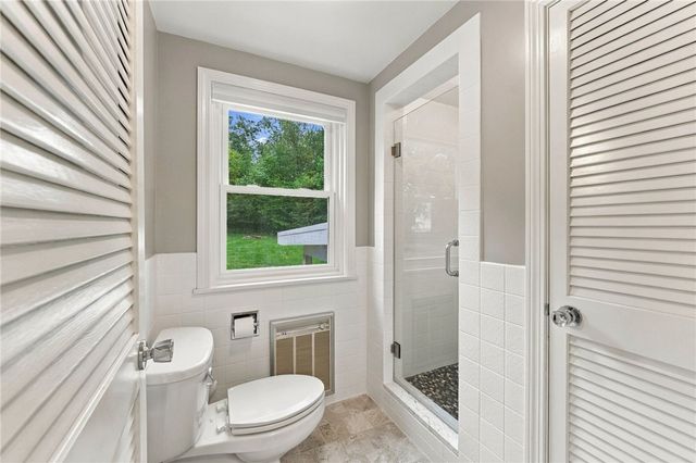 242 Anan Wade Road, Glocester, RI 02857