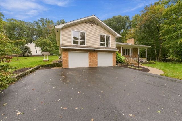242 Anan Wade Road, Glocester, RI 02857