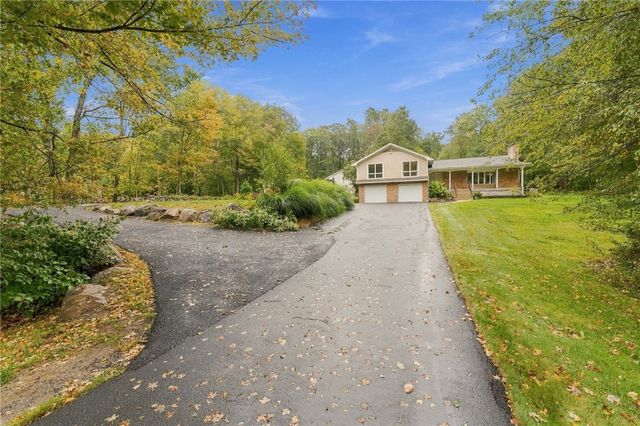 242 Anan Wade Road, Glocester, RI 02857