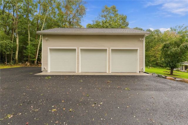 242 Anan Wade Road, Glocester, RI 02857