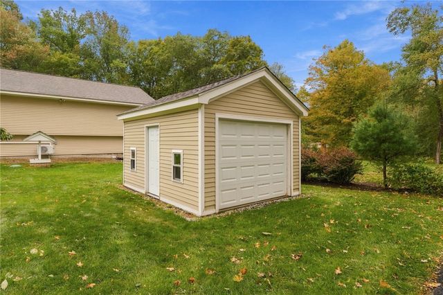 242 Anan Wade Road, Glocester, RI 02857