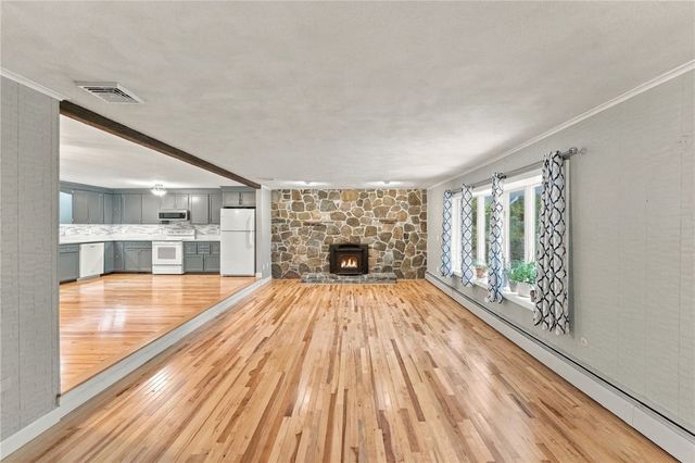 242 Anan Wade Road, Glocester, RI 02857
