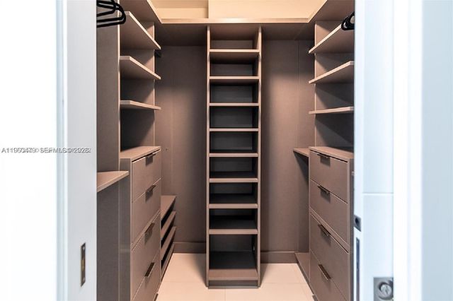 6830 Indian Creek Dr 8E, Miami Beach, FL 33141