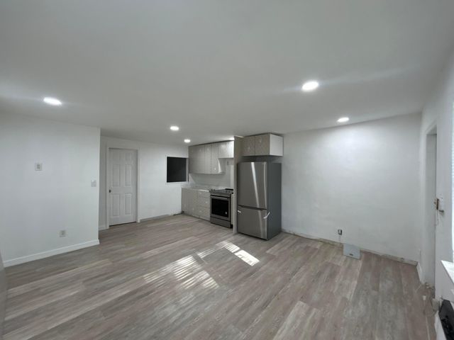 2865 SW 16th Street 3, Fort Lauderdale, FL 33312