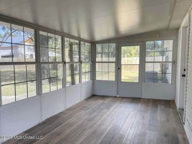 908 Orange Street, Ocean Springs, MS 39564