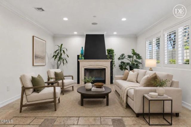 2180 Vista Del Mar Drive, Ventura, CA 93001