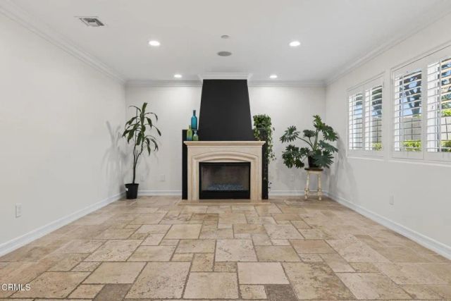 2180 Vista Del Mar Drive, Ventura, CA 93001