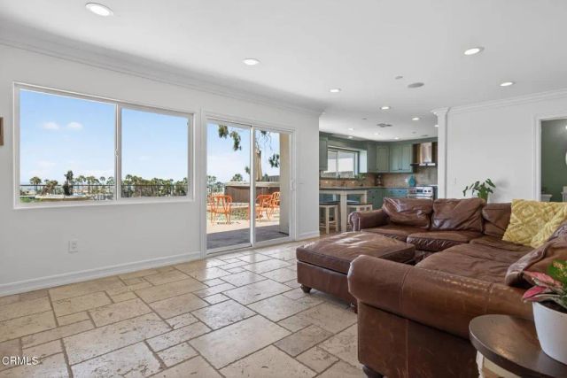 2180 Vista Del Mar Drive, Ventura, CA 93001
