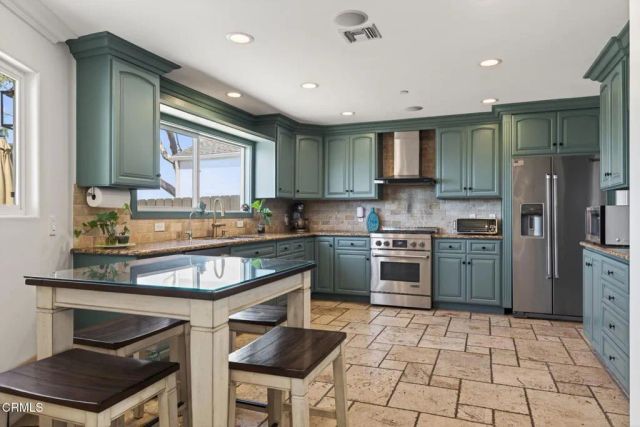 2180 Vista Del Mar Drive, Ventura, CA 93001
