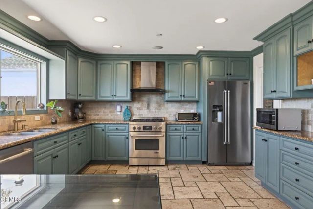 2180 Vista Del Mar Drive, Ventura, CA 93001