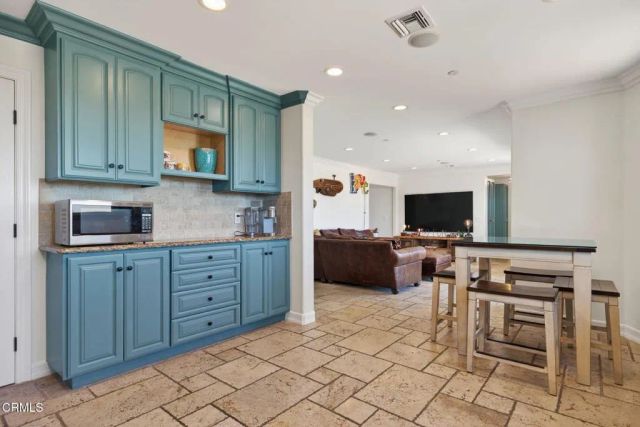 2180 Vista Del Mar Drive, Ventura, CA 93001